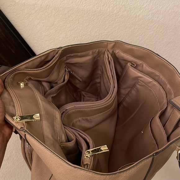 Tutilo please check all picture of condition - Picture 12 of 17